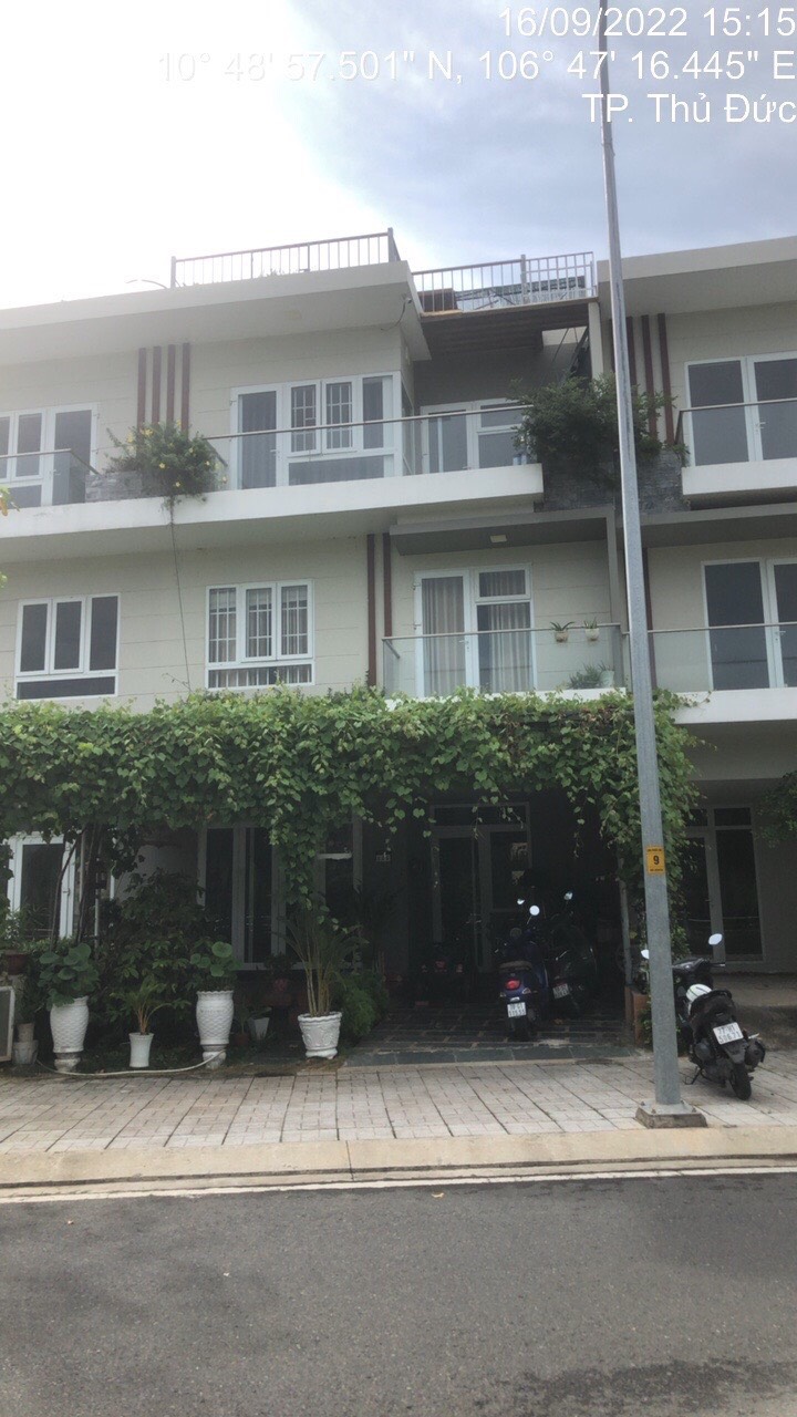 Cần Bán Nhà Biệt Thự Liền kề View Sông  Thủ Đức